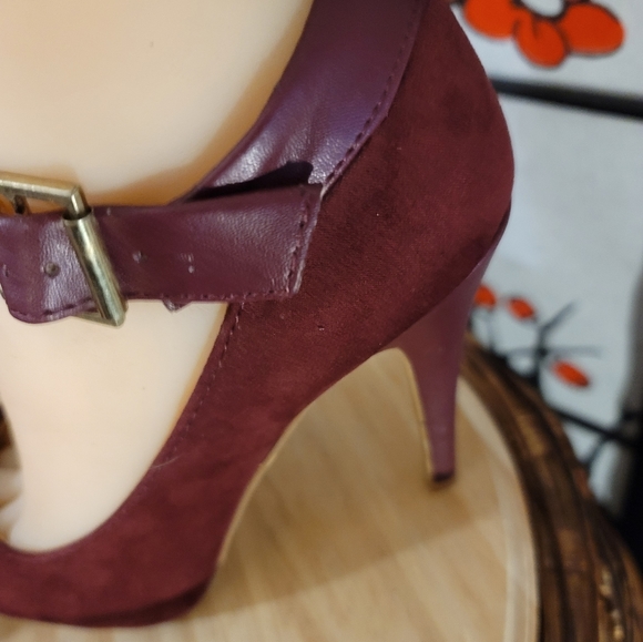 PENNY LOVES KENNY MARY JANE SNKLE STRAP SUEDE LEATHER HEELS/SIZE 7 - Picture 5 of 11